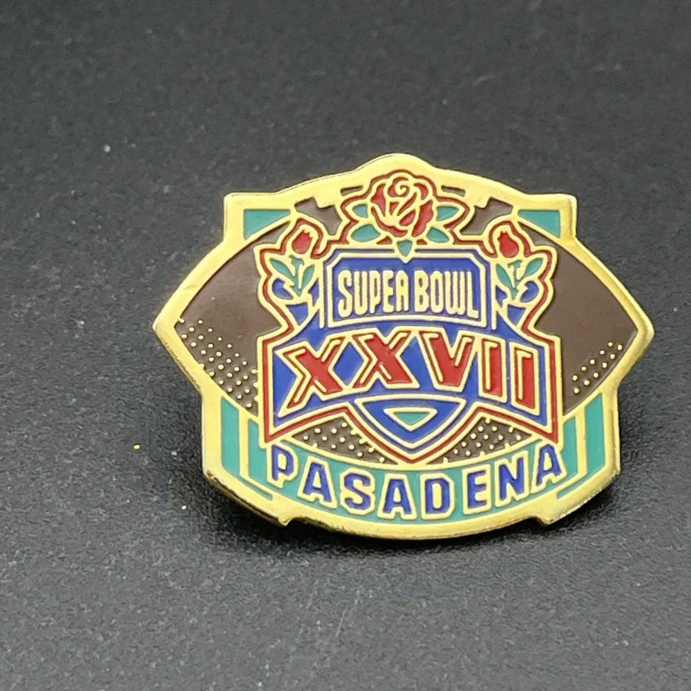 Super Bowl XXVII Pasadena‎ NFL Football Roses Lapel Hat Pin